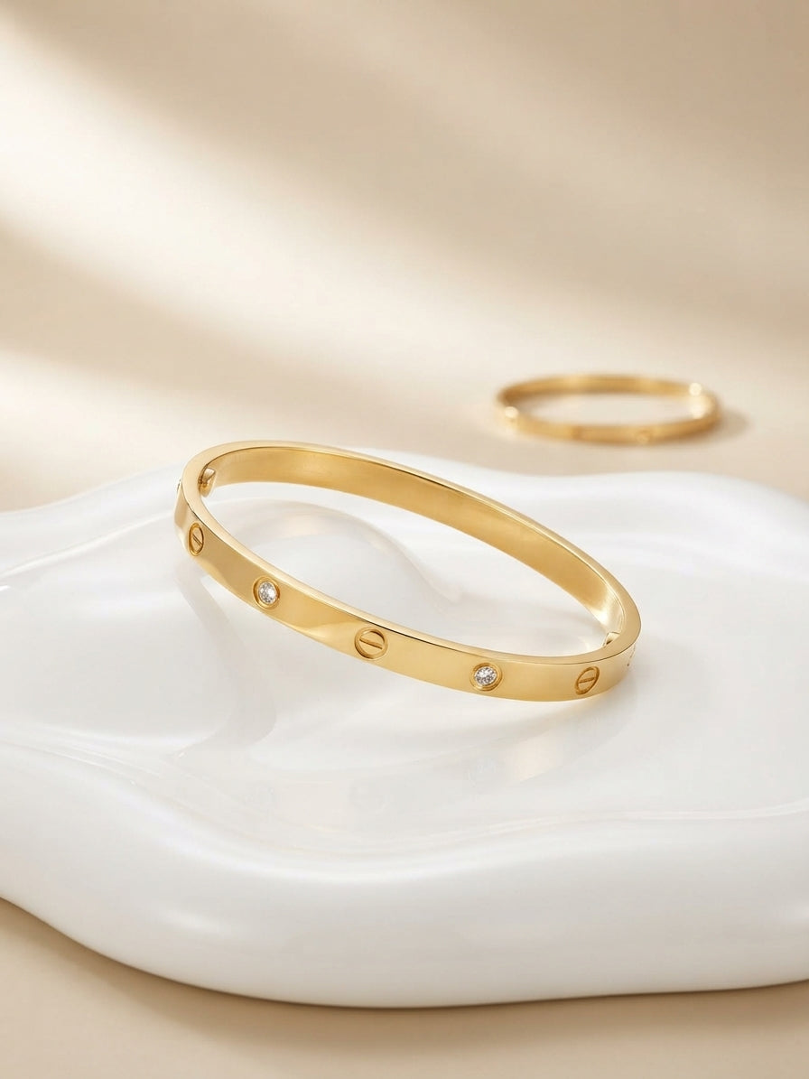 Aura Cartier-Style Daily Cuff