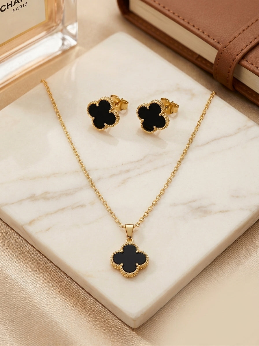 Noor Clover Pendant & Stud Set